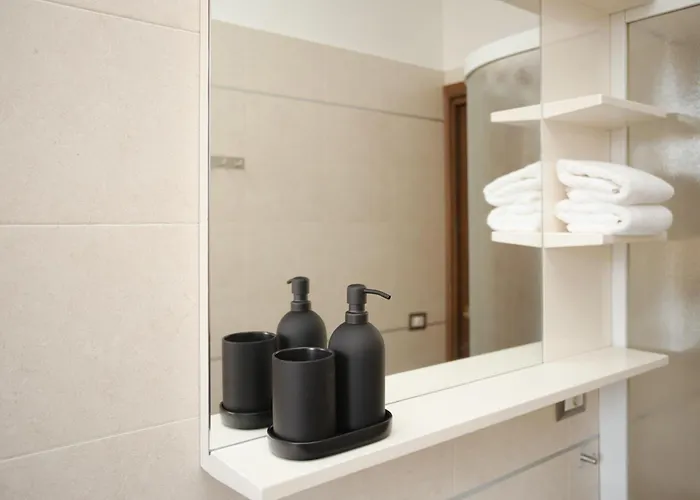 Just Urban - Bright Flat Solari Area - 2 Min Metro M4 Διαμέρισμα