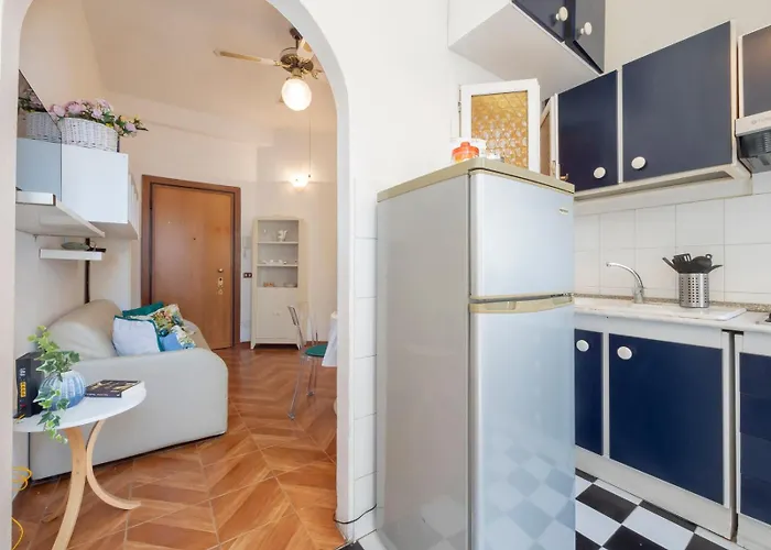 Moscova Dream - Bright And Quiet 5th Floor מילאנו