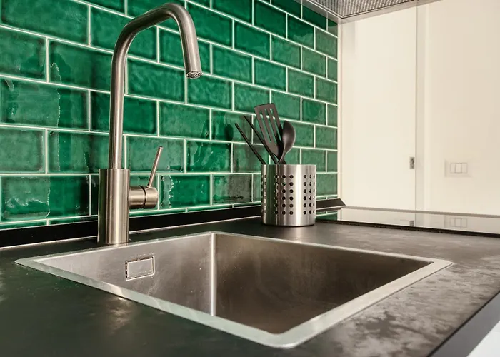 Domusmi Porta Venezia Apartment *