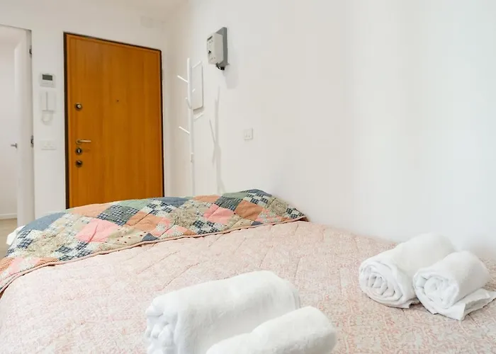 Youhosty - Salasco Chic Daire