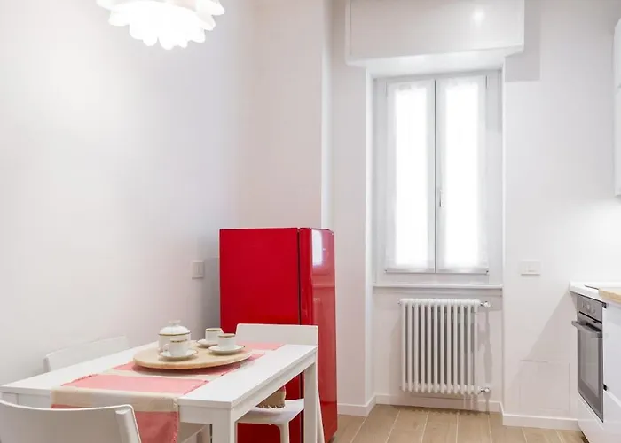 Youhosty - Salasco Chic