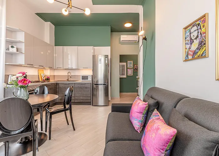 بيت ضيافة Monnalisa A Due Passi Da