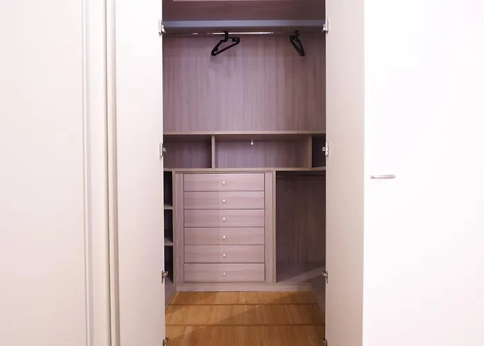 Court House Elegant *