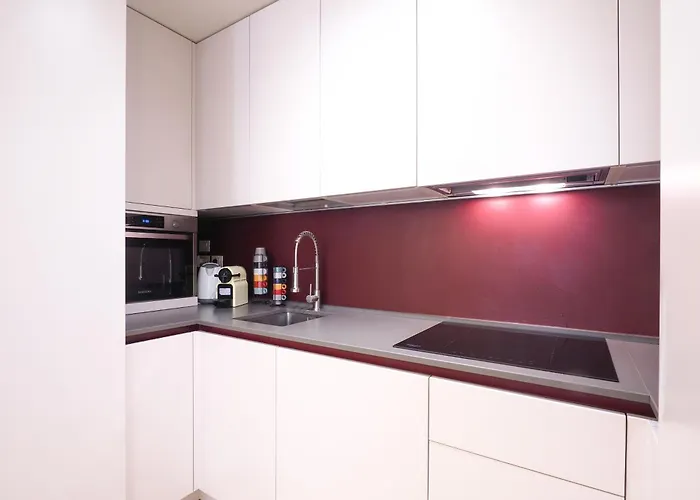 Court House Elegant Apartman *