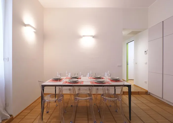 Court House Elegant *