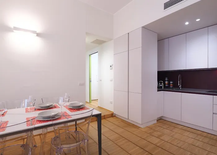 Court House Elegant Apartman *