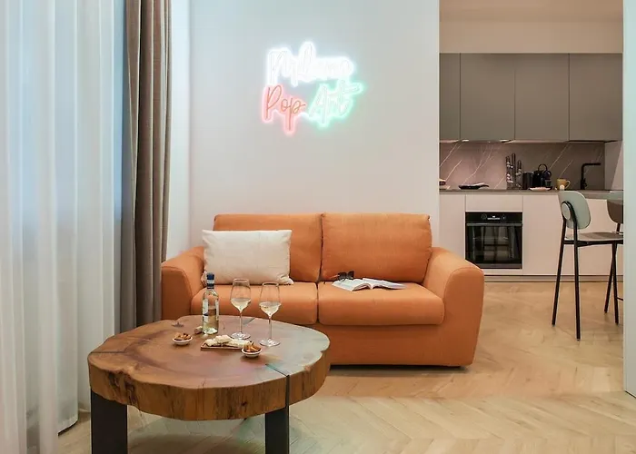 Pop Art - New Exclusive