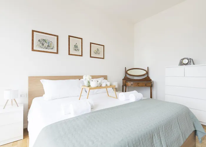 Easylife - - Cantore 12 - Navigli *