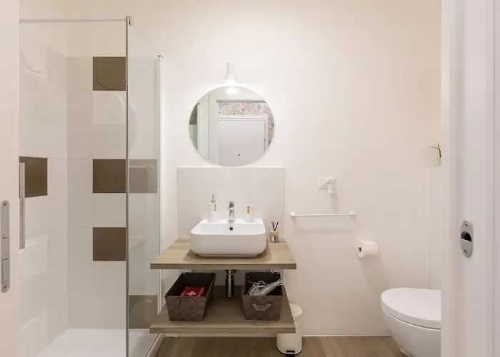 Navigli Charm - Cozy & ミラノ