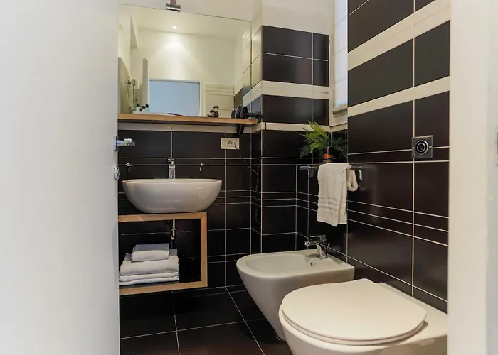 The Rent - Near Porta Romana Апартаменты