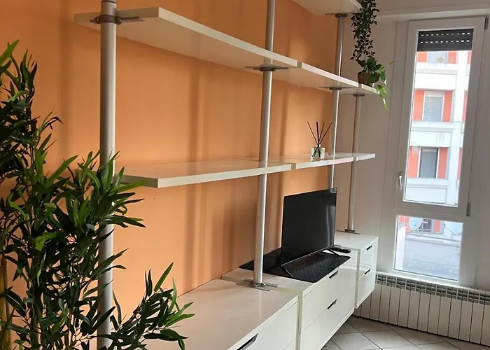 아파트 Mivo Porta Romana M3 - 8 Minutes From Duomo And 250m From Metro Lodi