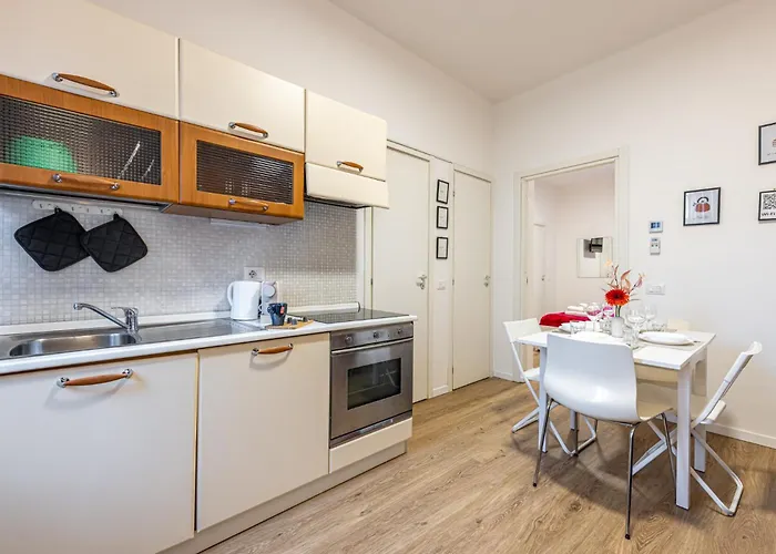 Duomo In 10 Minutes - Modern New House - Netflix & Wi-fi *