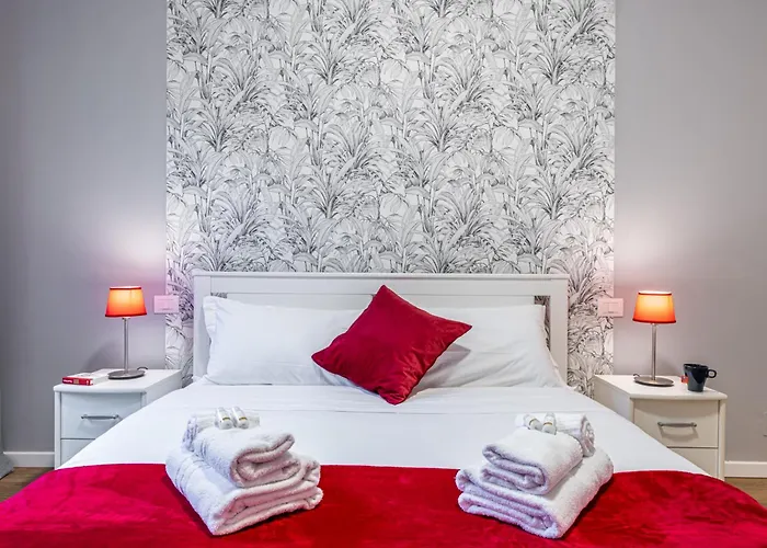 Duomo In 10 Minutes - Modern New House - Netflix & Wi-fi Apartmán Milán