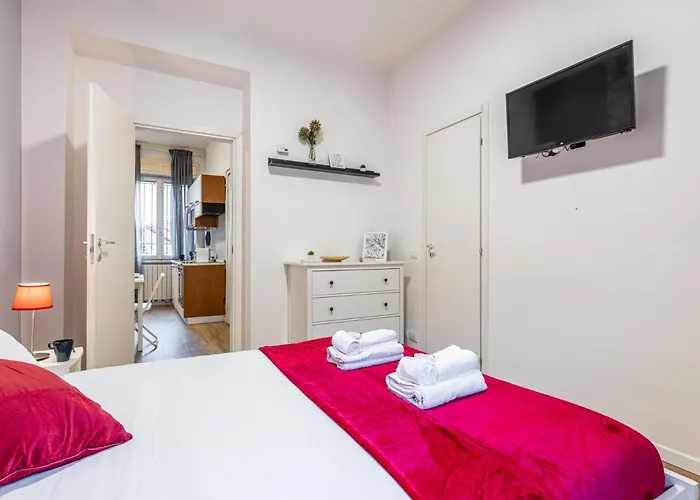 Duomo In 10 Minutes - Modern New House - Netflix & Wi-fi Apartmán Milán
