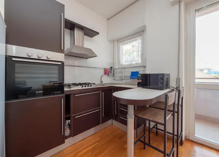 I-host - Martini 22 * Milán