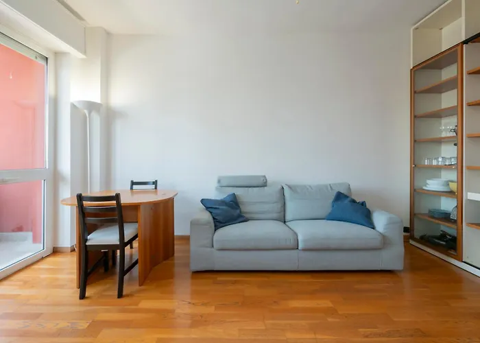 I-host - Martini 22 Milán