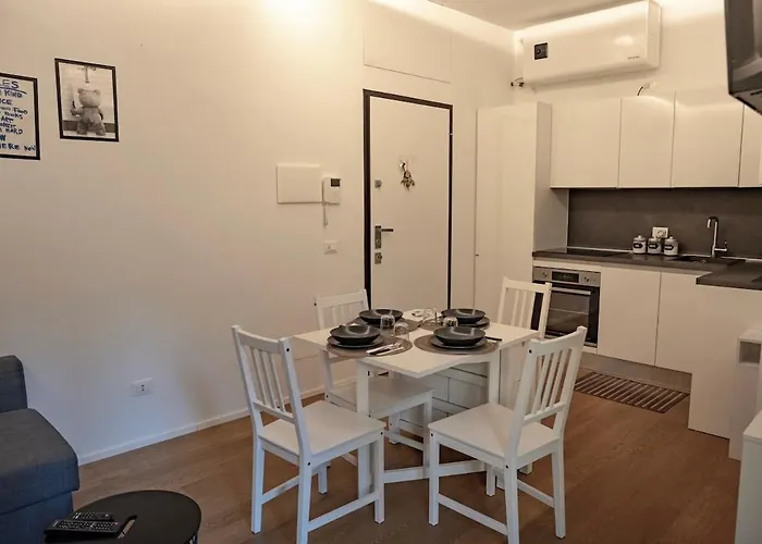 Your Cozy Loft In Citylife Milan, Near To M5 Apartmán