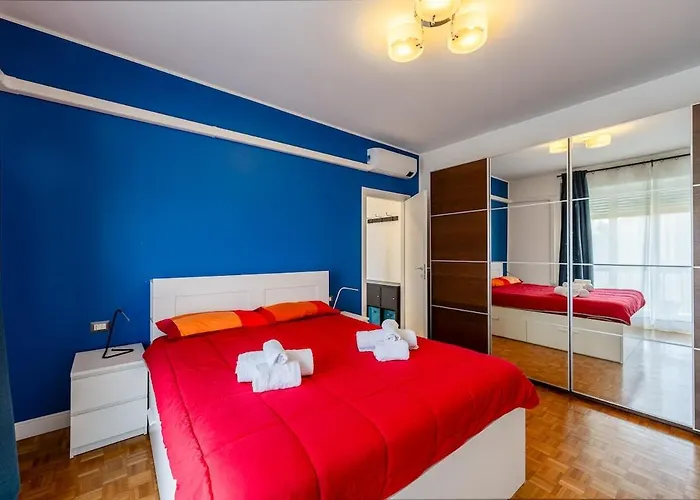 Large With Private Balcony And Workspace Appartamento Milano