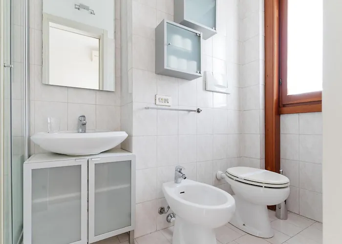 Apartament Pagano - Salutati - Ampio E Luminoso Trilocale