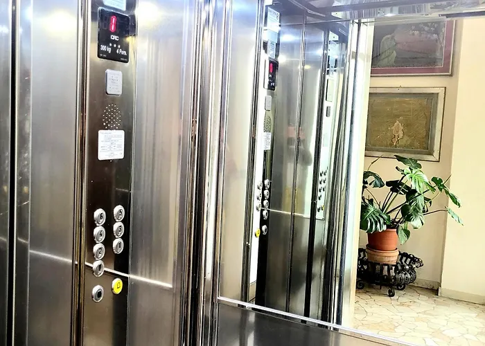 Apartment S. Ambrogio Square Mailand