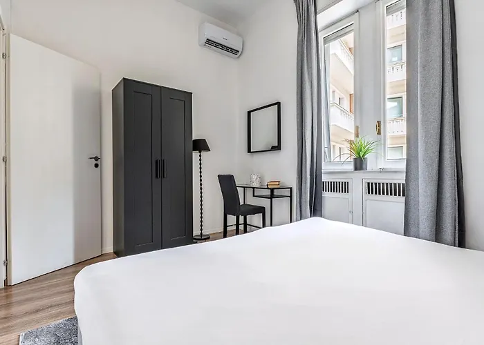 Luxury 4 Bedrooms Close To Duomo شقة *