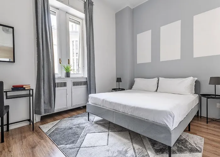 Luxury 4 Bedrooms Close To Duomo *