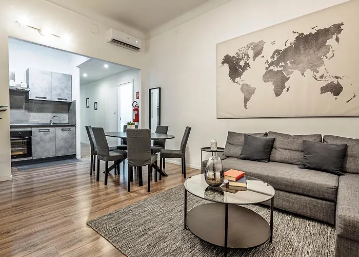 아파트 Luxury 4 Bedrooms Close To Duomo