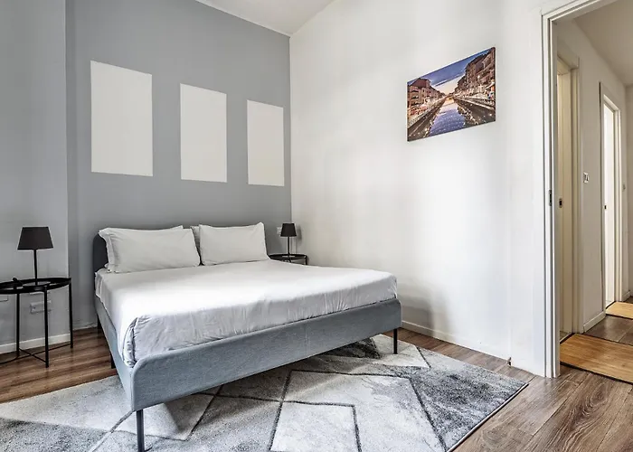 Luxury 4 Bedrooms Close To Duomo 아파트 *