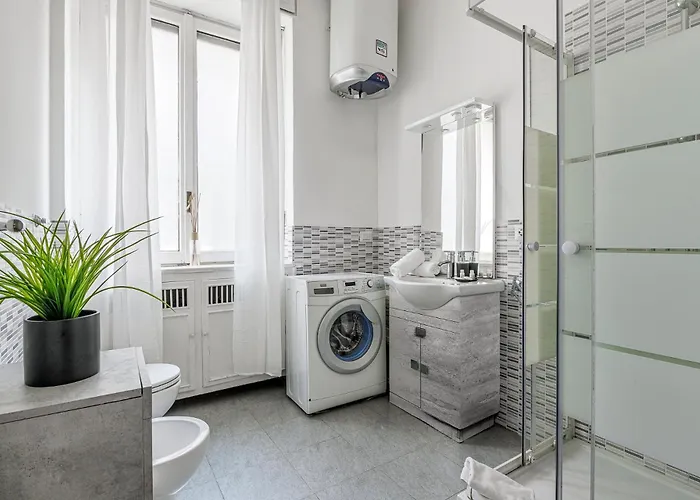 Luxury 4 Bedrooms Close To Duomo 아파트 밀라노