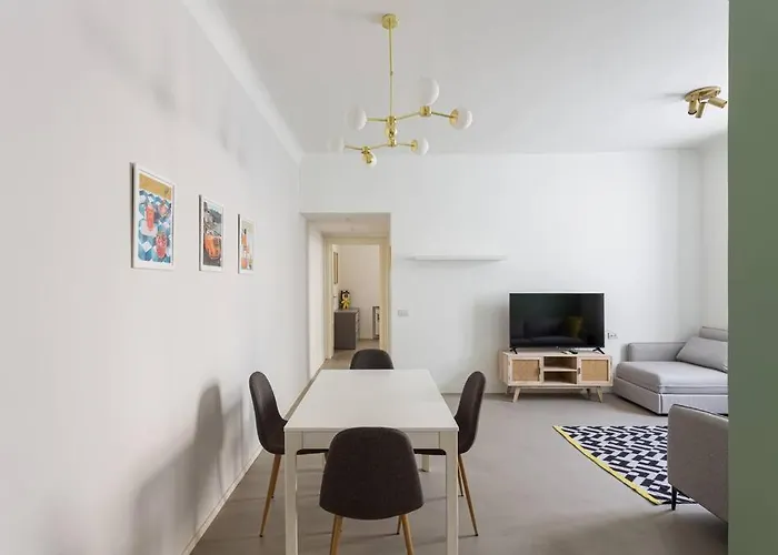 Central&glamour Home!