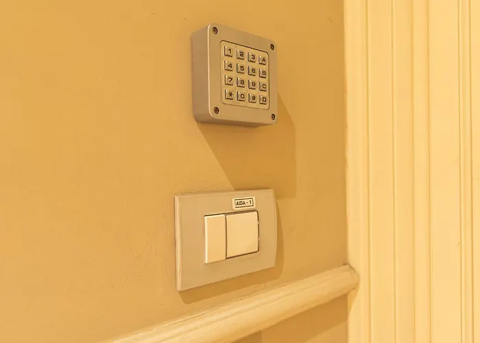 Crocetta Aida One Bedroom 1st Floor - Mirable Pm Appartement *