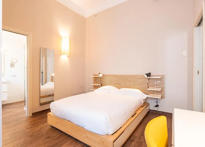 Crocetta Turandot One Bed 1st Floor - Mirable Pm * ミラノ