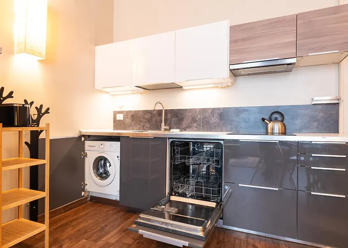 Crocetta Aida One Bedroom 1st Floor - Mirable Pm Apartment