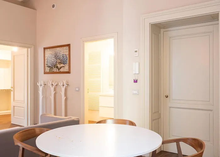 Crocetta Traviata Bilocale I Piano - Mirable Pm * Milão