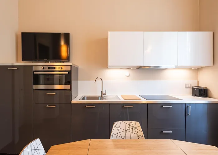 Crocetta Turandot One Bed 1st Floor - Mirable Pm アパート