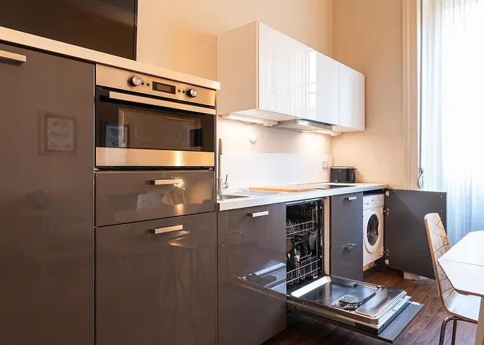 Crocetta Turandot One Bed 1st Floor - Mirable Pm Apartment *