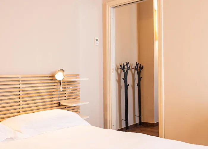 Crocetta Turandot One Bed 1st Floor - Mirable Pm ミラノ