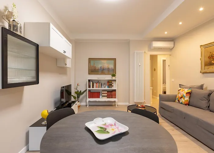 公寓 Wonderful 2 Bedrooms Fiera Area - Mirable Pm