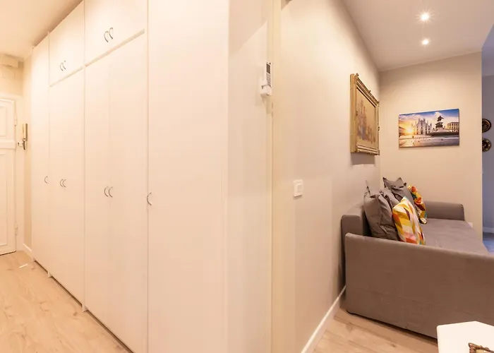 Wonderful 2 Bedrooms Fiera Area - Mirable Pm * ميلان