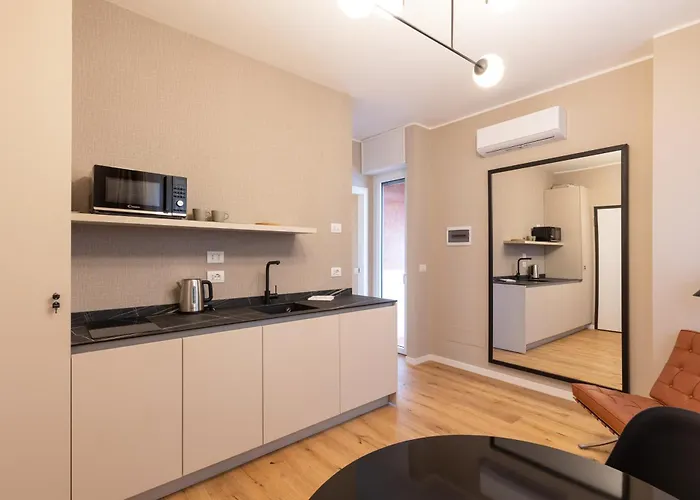 Apartament Beautiful 1 Bedroom Fiera Area - Mirable Pm