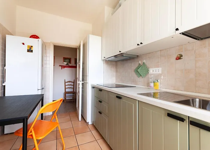 Youhosty - San Siro View *