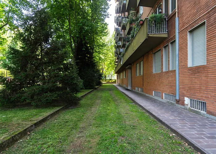 아파트 Youhosty - San Siro View *