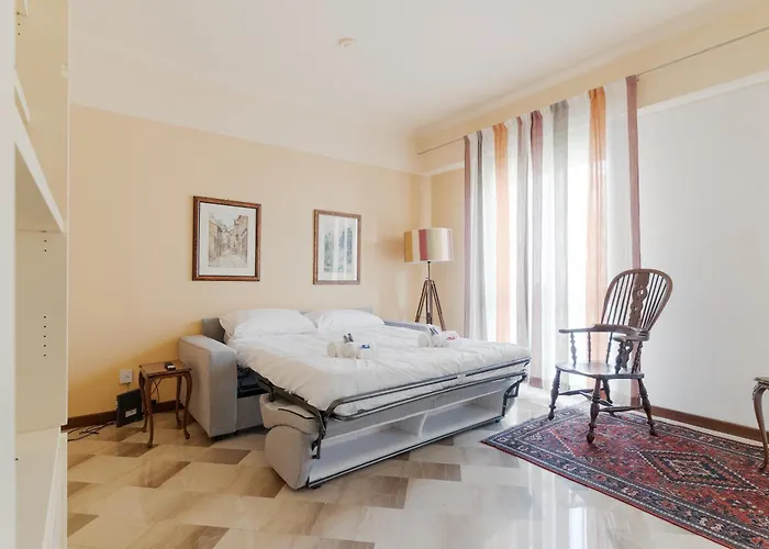 Apartament Pagano - Salutati - Ampio E Luminoso Trilocale