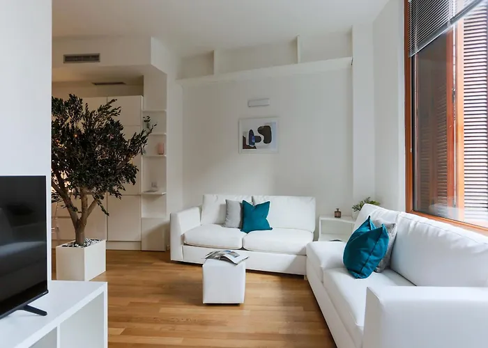 The Rent - In Crocetta * Милан