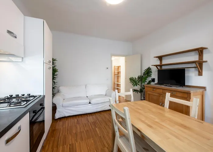 Quiet Bilo In Naviglio District - B Apartamento Milán