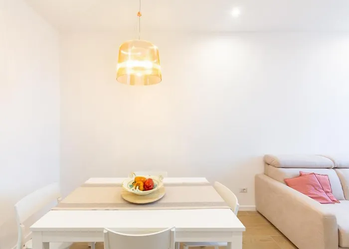 Апартаменты Youhosty - Sauro 5