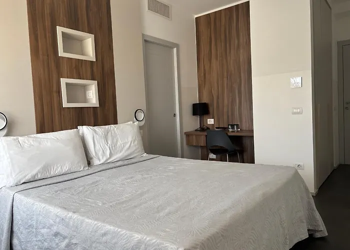 בית הארחה Enjoy Garden - Flavio Baracchini 9 - 3*