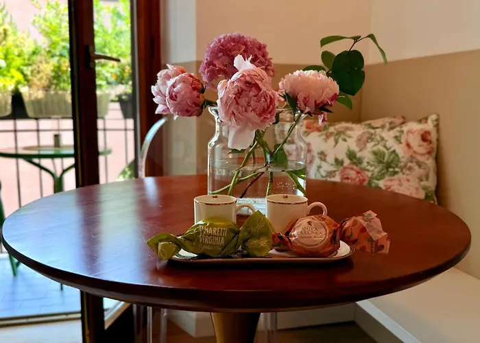 Casa Estia - Mico, Fiera Milano, Citylife, San Siro, Metro 2 Min - Refined Historic Апартаменты