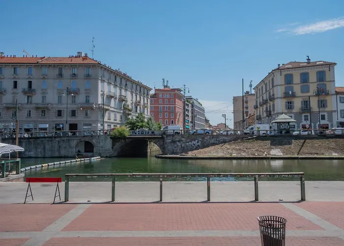 Navigli Retreat Near Duomo 米兰
