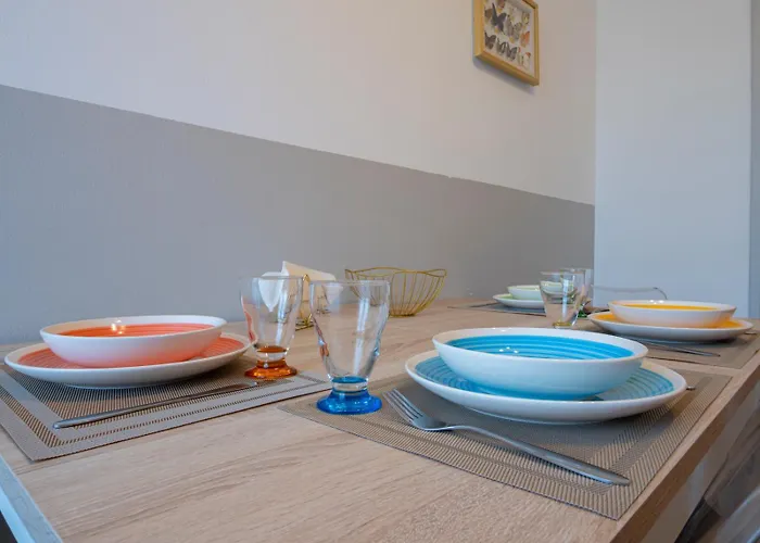 Navigli Retreat Near Duomo